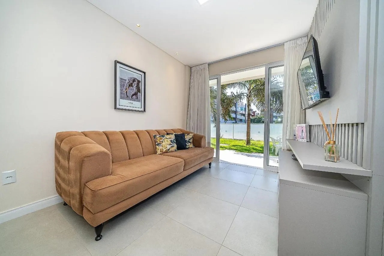 בומבינאס 191 - Apartamento Garden Na Praia De Mariscal דירה